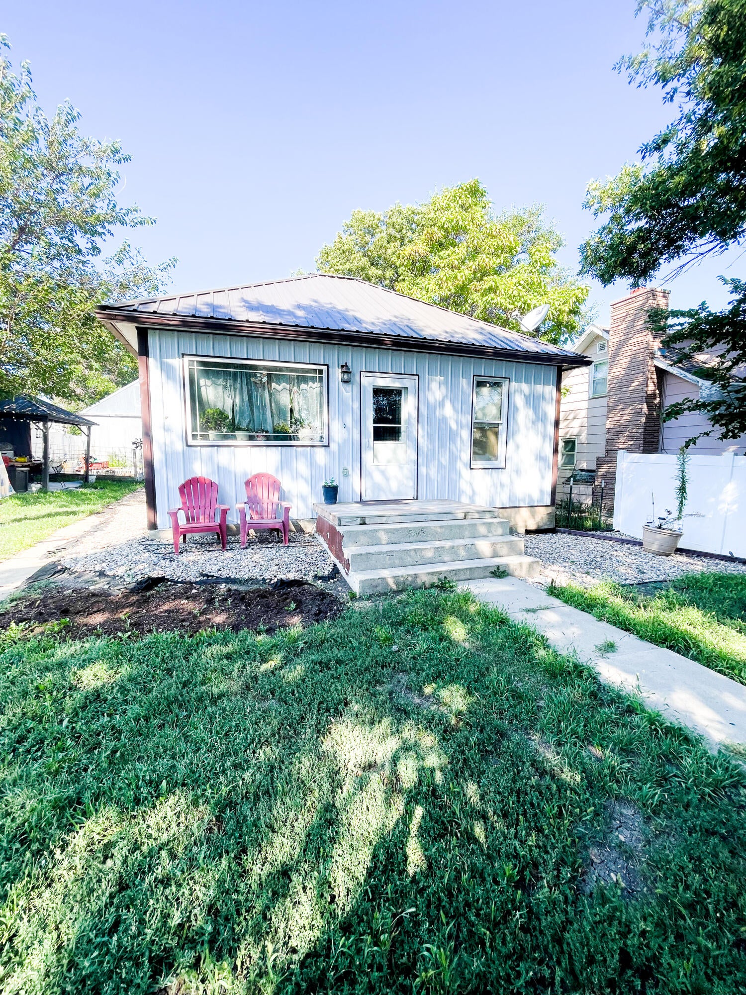 325 Polk St - Photo 3