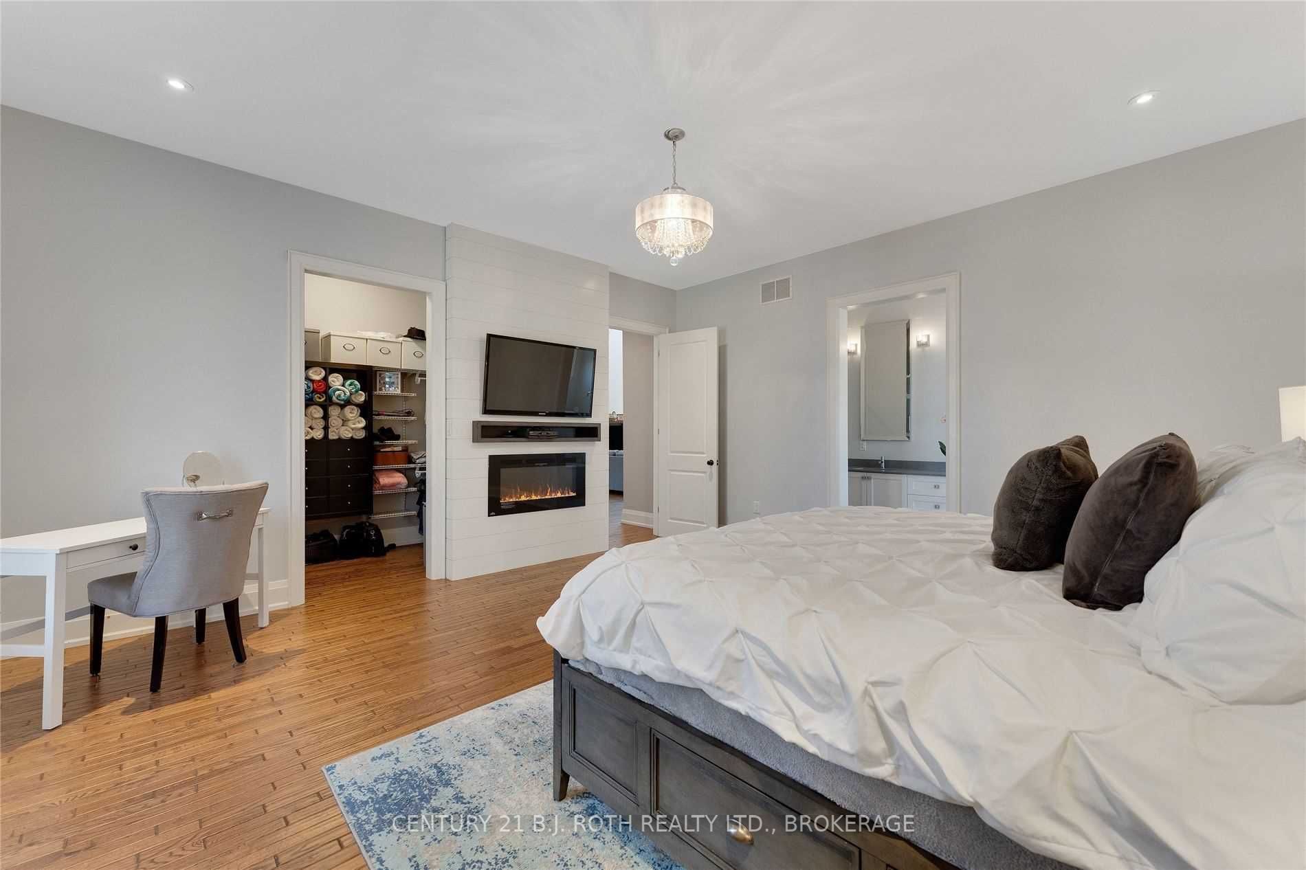 2350 Buchanan Street