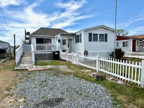 Mobile Home For Sale - 8254 Seabreeze Dr<br/> Chincoteague, VA 23336