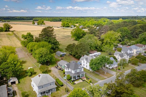 Homes For Sale - 17248 Main St<br/> Accomack County, Painter, VA 23420