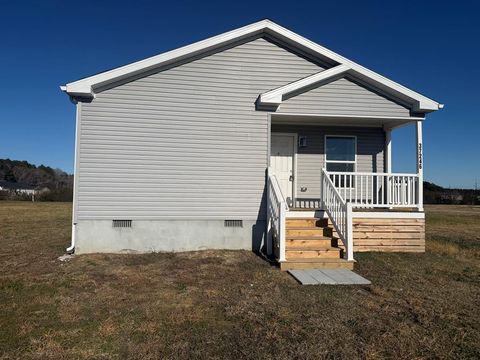 Homes For Sale - 37246 Blue Crab Circle<br/> Painter, VA 23420