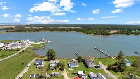 Homes For Sale - 20186 Fishermans Ln<br/> Onancock, VA 23417