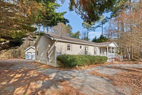 Mobile Home For Sale - 37335 Sea Winds Ct<br/> Accomack County, Greenbackville, VA 23356