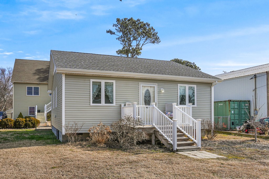 6483 Church St, Chincoteague, Virginia image 2