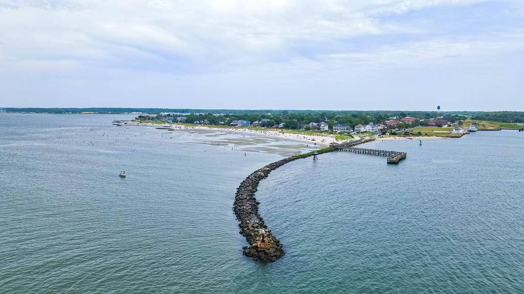 521 Madison Ave, Cape Charles, Virginia image 35