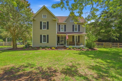 Homes For Sale - 21097 North Bayside Road<br/> Northampton County, Cape Charles, VA 23310