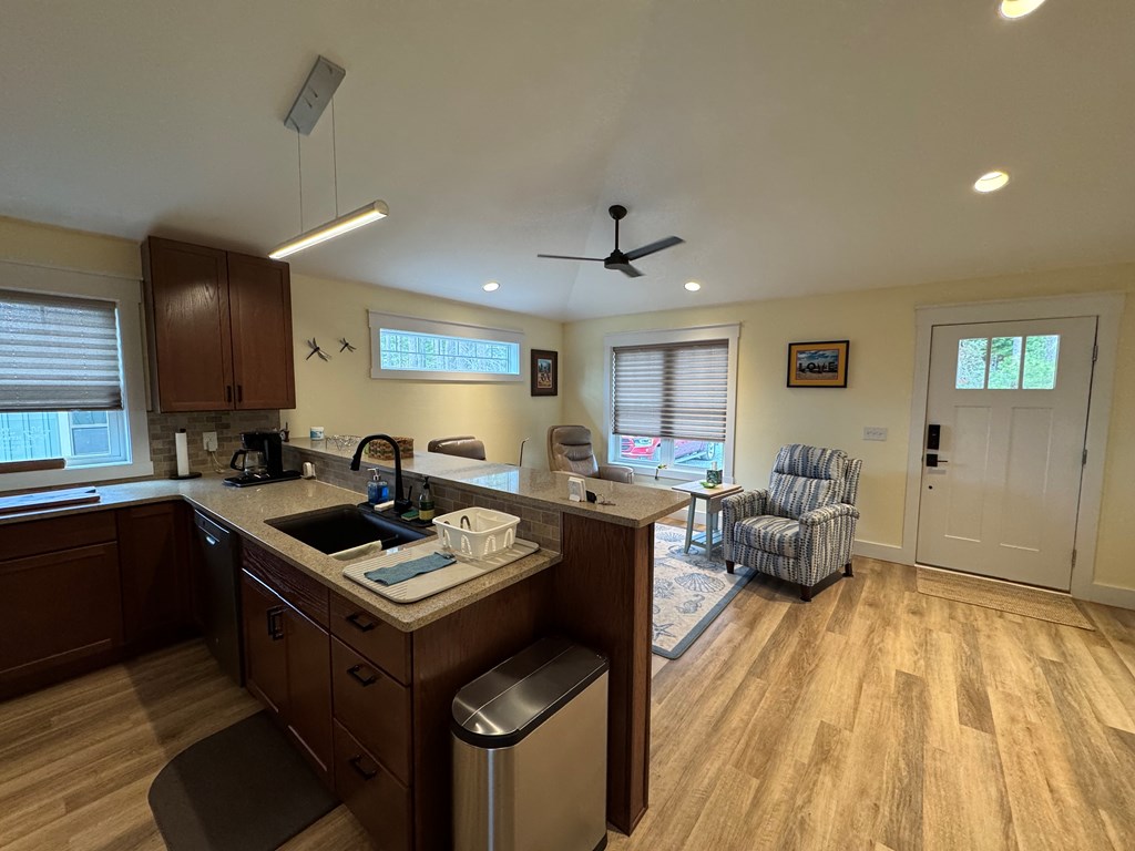 6111 Periwinkle Dr, Horntown, Virginia image 5