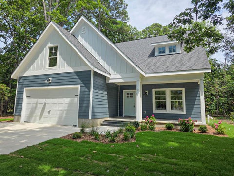 Homes For Sale - 3 Nellie Stevens Ct<br/> Cape Charles, VA 23310
