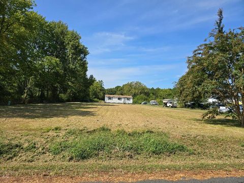 Homes For Sale - 8372 Marsh Market Rd<br/> Accomack County, Temperanceville, VA 23442