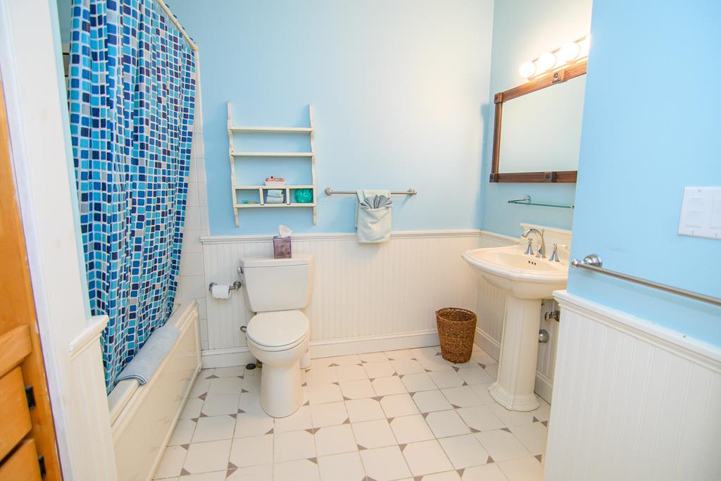 12 Joynes St, Onancock, Virginia image 38