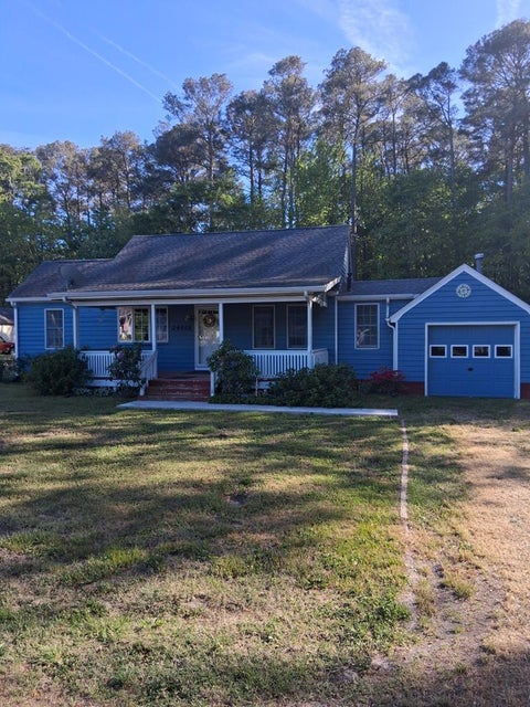Homes For Sale - 24008 Bennett St<br/> Parksley, VA 23421