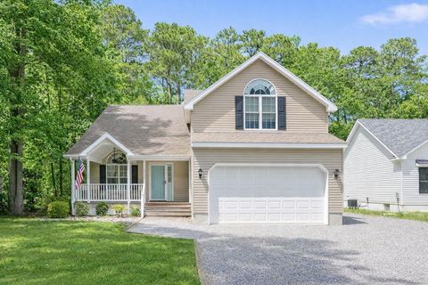 Homes For Sale - 37323 Davey Jones Blvd<br/> Accomack County, Greenbackville, VA 23356