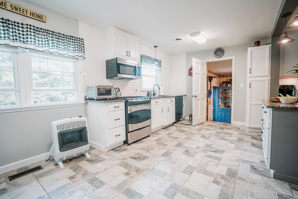 8045 Hickman Farm Ln, Wallops Island, Virginia image 7