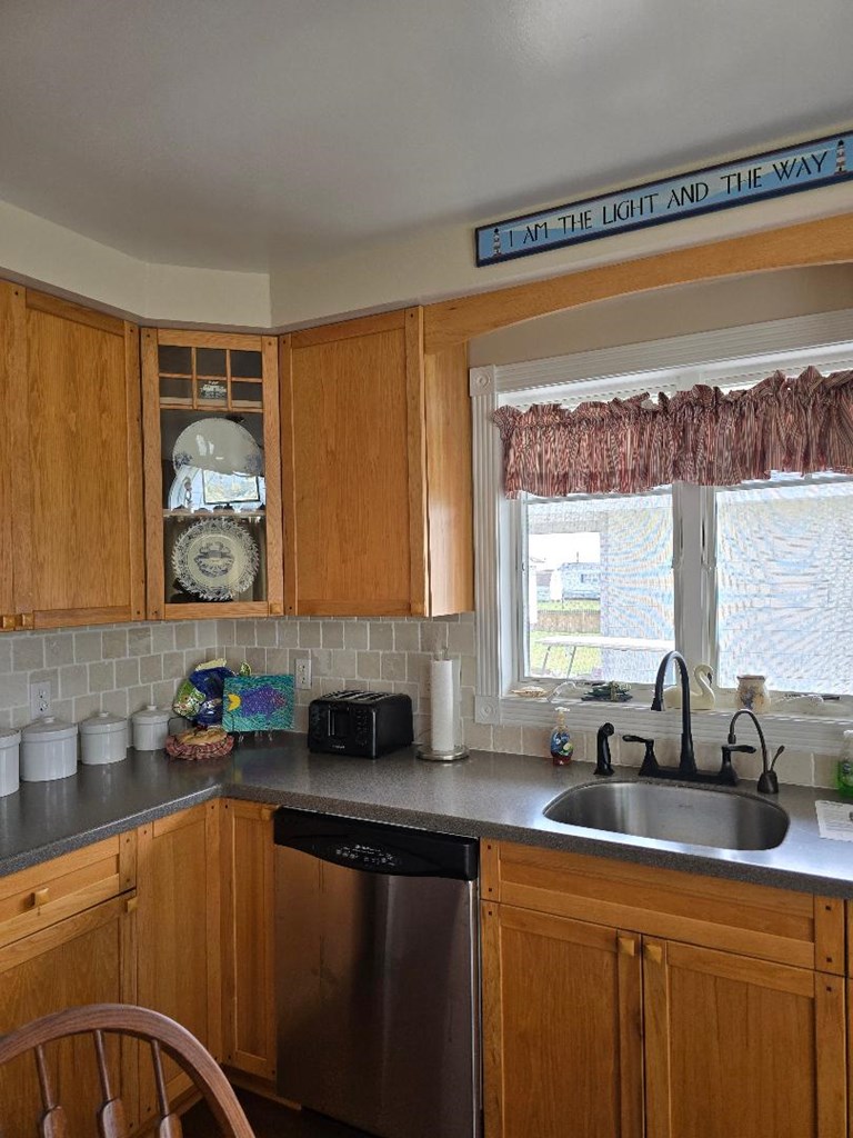 16155 Main Ridge Rd, Tangier, Virginia image 8