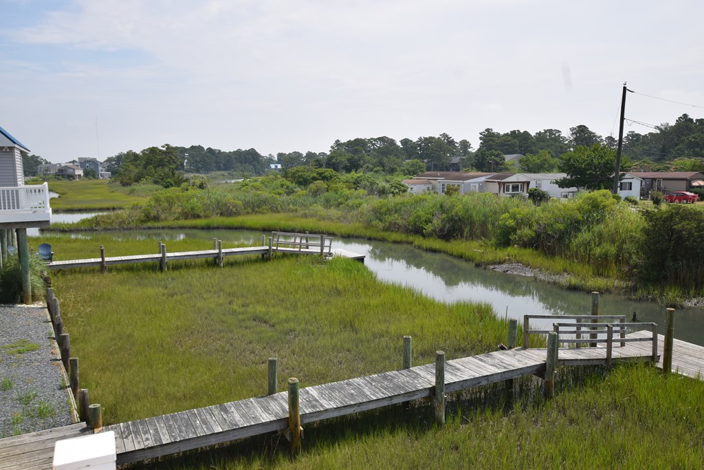 2522 Main St, Chincoteague, Virginia image 12