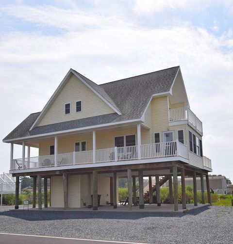 Homes For Sale - 2522 Main St<br/> Accomack County, Chincoteague, VA 23336