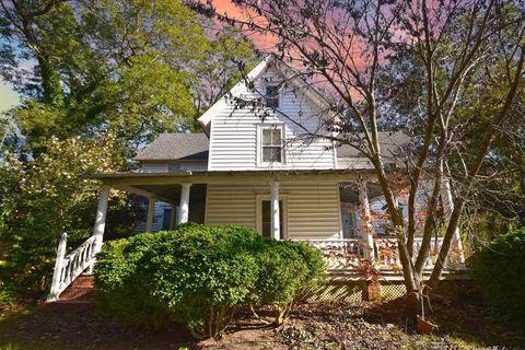 Homes For Sale - 16349 Courthouse Rd<br/> Eastville, VA 23347