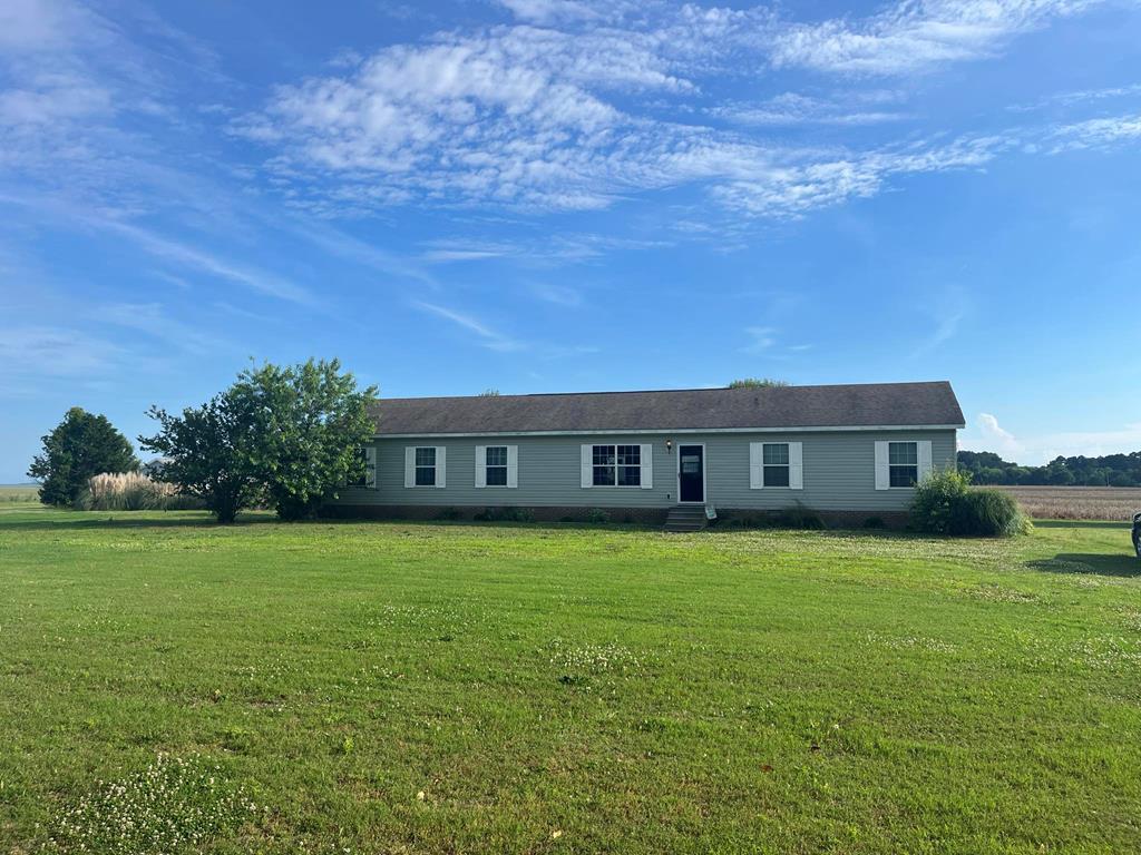 33017 Bradfords Neck Rd, Wachapreague, Virginia image 1