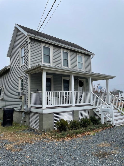 Homes For Rent - 4210 School St<br/> Chincoteague, VA 23336