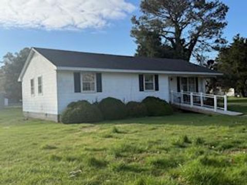 Homes For Sale - 33370 Callahan St<br/> Accomack County, Painter, VA 23420