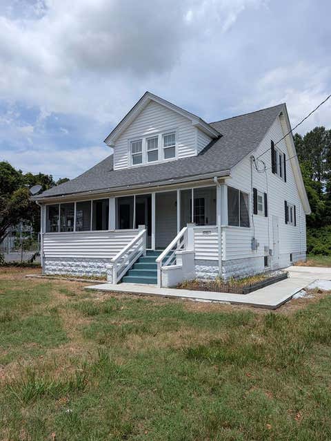 Homes For Sale - 32533 Chincoteague Rd<br/> New Church, VA 23415