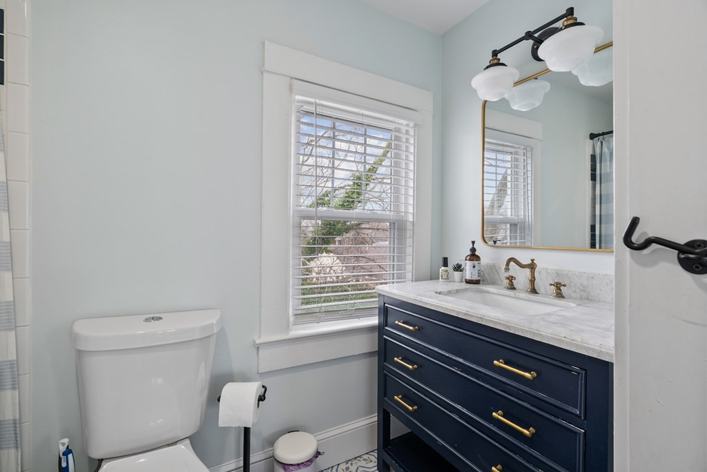 606 Madison Ave, Cape Charles, Virginia image 23