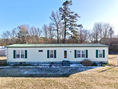 Homes For Sale - 25146 Guilford Rd<br/> Bloxom, VA 23308