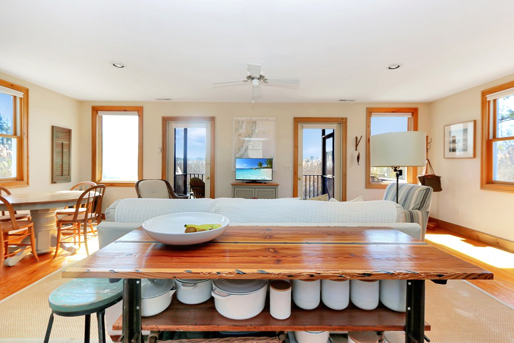 7335 Memorial Park Dr, Chincoteague, Virginia image 26