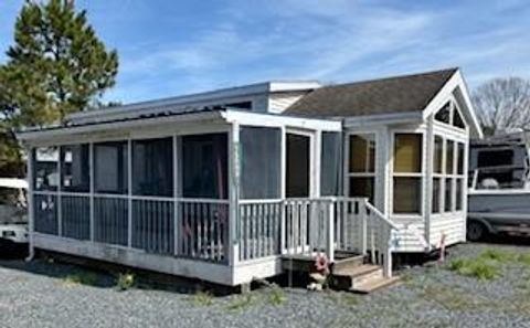 Homes For Sale - 35048 Bay Breeze Ct<br/> Horntown, VA 23395