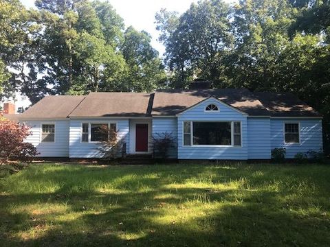 Homes For Sale - 32460 Chincoteague Rd<br/> Accomack County, New Church, VA 23415