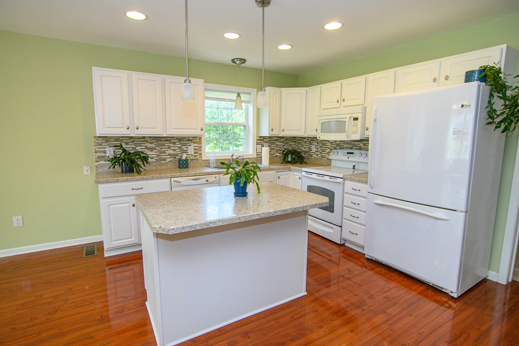 31523 Sunrise Dr, Painter, Virginia image 10