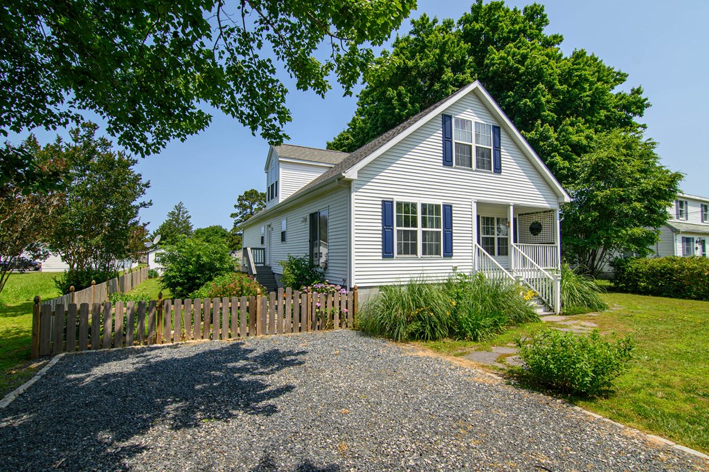 31523 Sunrise Dr, Painter, Virginia image 4