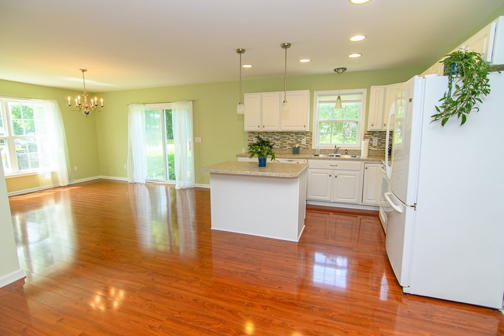 31523 Sunrise Dr, Painter, Virginia image 9