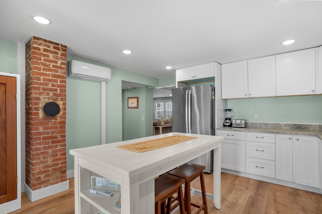 7983 Church St, Chincoteague, Virginia image 14