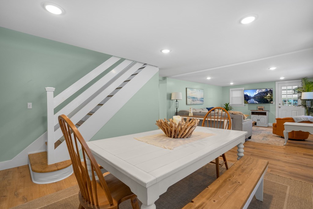 7983 Church St, Chincoteague, Virginia image 11