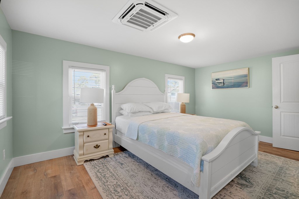 7983 Church St, Chincoteague, Virginia image 27