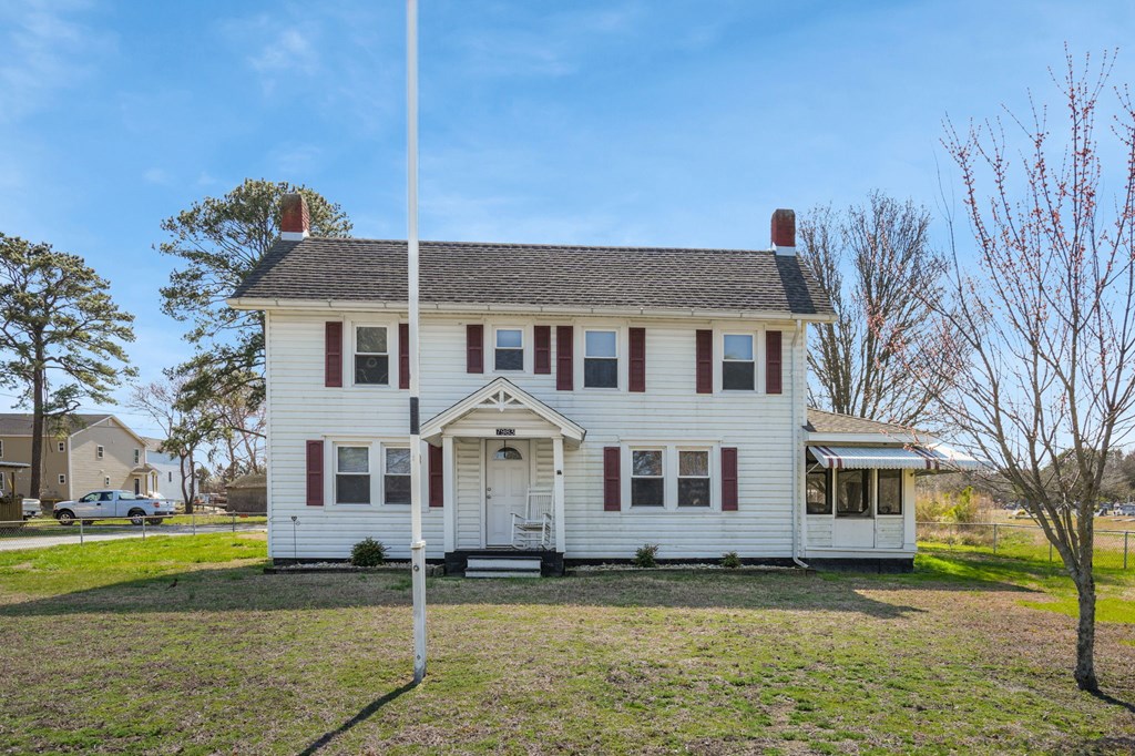 7983 Church St, Chincoteague, Virginia image 3