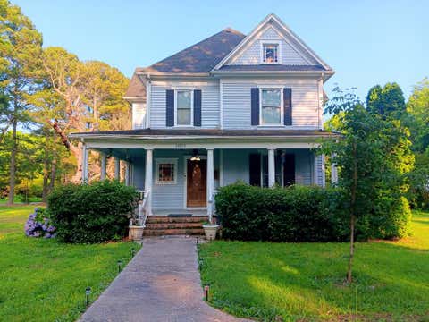 Homes For Sale - 34079 Seaside Rd<br/> Accomack County, Painter, VA 23420