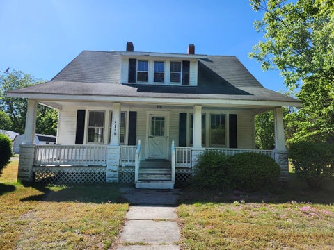 Homes For Sale - 18280 Cassatt Ave<br/> Parksley, VA 23421