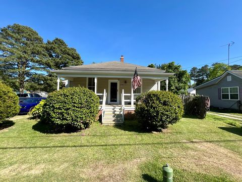 Homes For Sale - 35563 Upshur Neck Rd<br/> Quinby, VA 23423