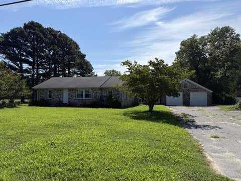 Homes For Sale - 20025 Metompkin Rd<br/> Accomack County, Parksley, VA 23421