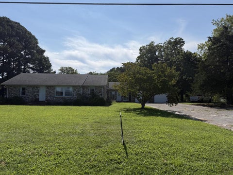 Homes For Sale - 20025 Metompkin Rd<br/> Parksley, VA 23421