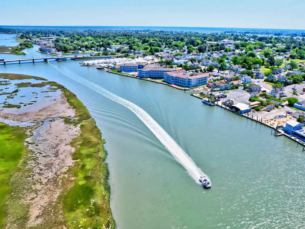 6180 Marsh Island Dr, Chincoteague, Virginia image 2