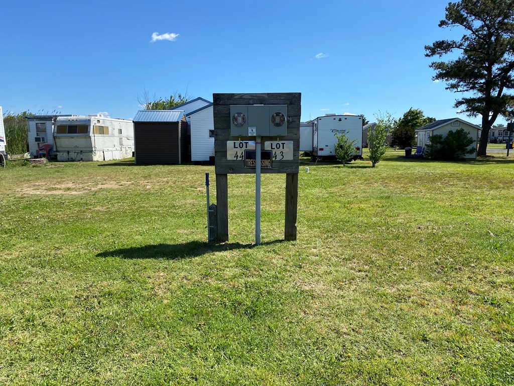 2339 Bay Breeze Dr #44, Chincoteague, Virginia image 3