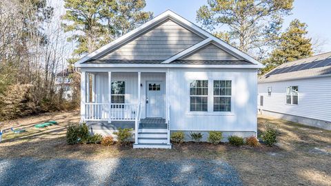 Homes For Sale - 24095 Willis St<br/> Parksley, VA 23421