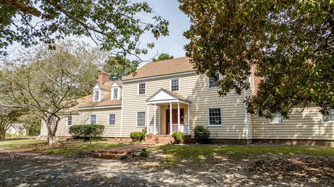 Townhouse For Sale - 7261 Hallidon Dr<br/> Franktown, VA 23354