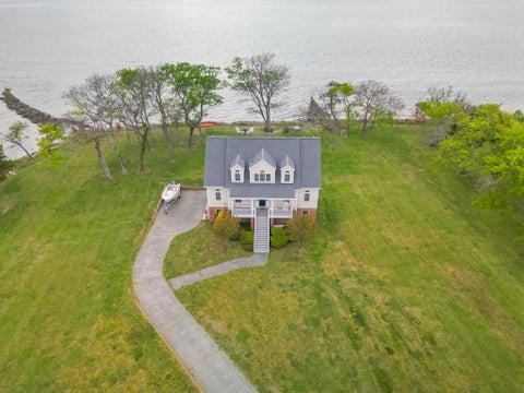 Townhouse For Sale - 1495 Arlington Chase Rd<br/> Cape Charles, VA 23310