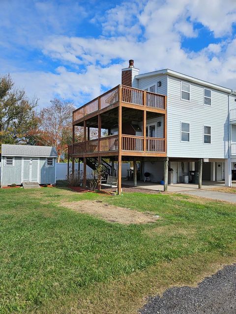 Townhouse For Sale - 7139 Margarets Ln<br/> Chincoteague, VA 23336