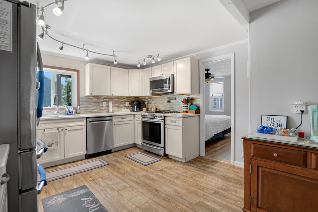 3328 Willow St, Chincoteague, Virginia image 19
