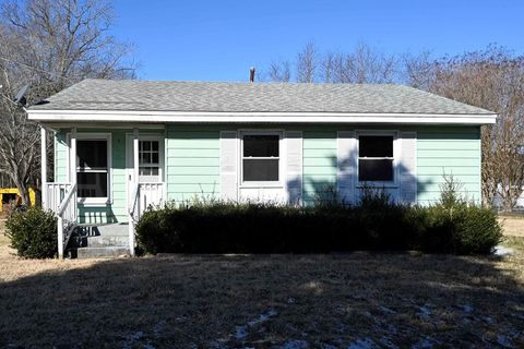 Homes For Sale - 26198 Savageville Rd<br/> Accomack County, Onancock, VA 23417